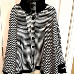 Houndstooth Cape